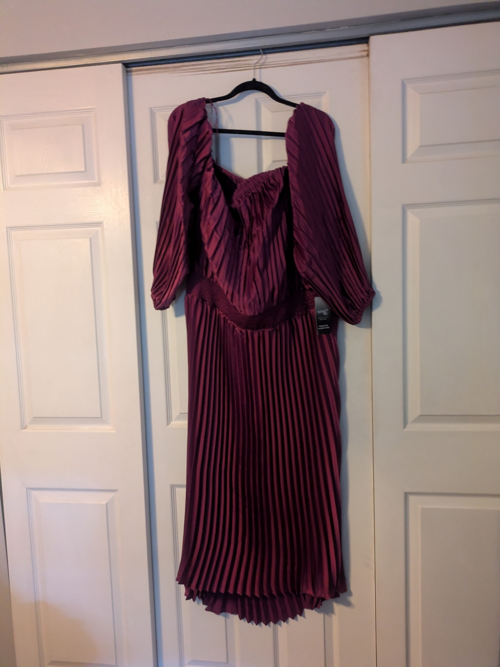 4X - NWT Terra & Sky Black Label Pleated Off-Shoulder Midi Dress